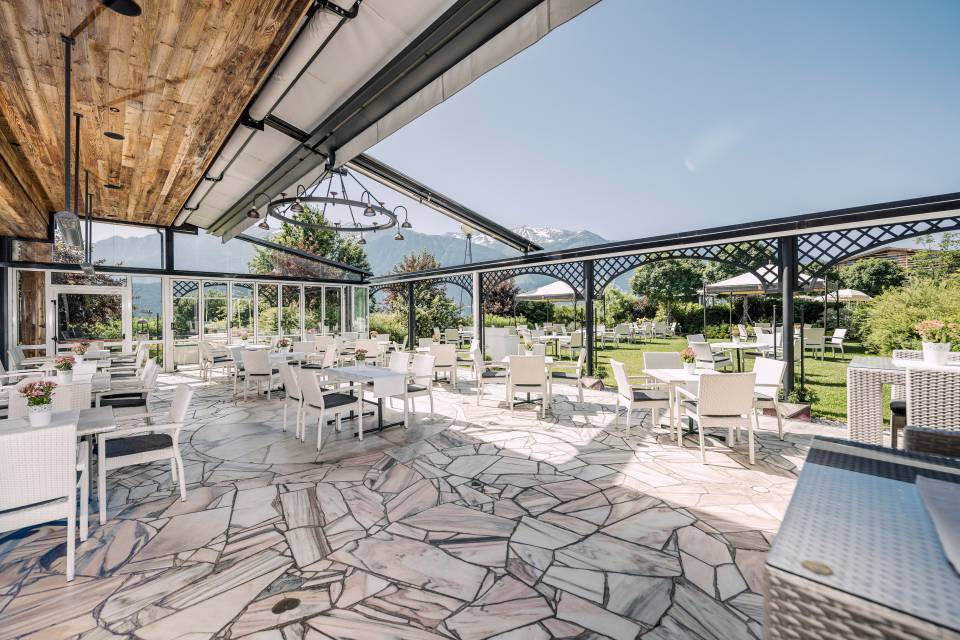 Restaurant Greenvieh Außenbereich im Alpenresort Schwarz